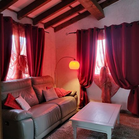 A Teppa Apartment Luri Екстериор снимка