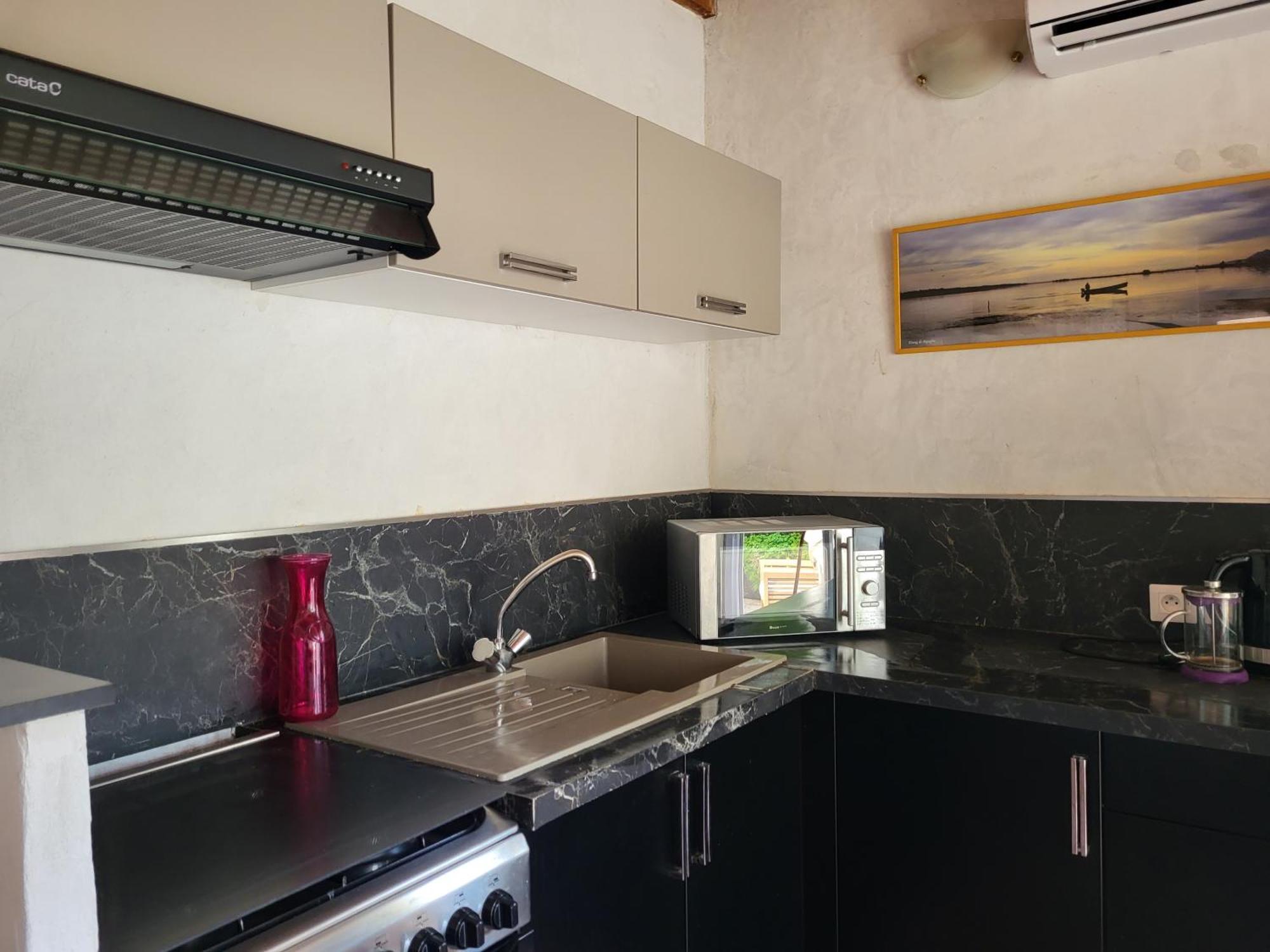 A Teppa Apartment Luri Екстериор снимка